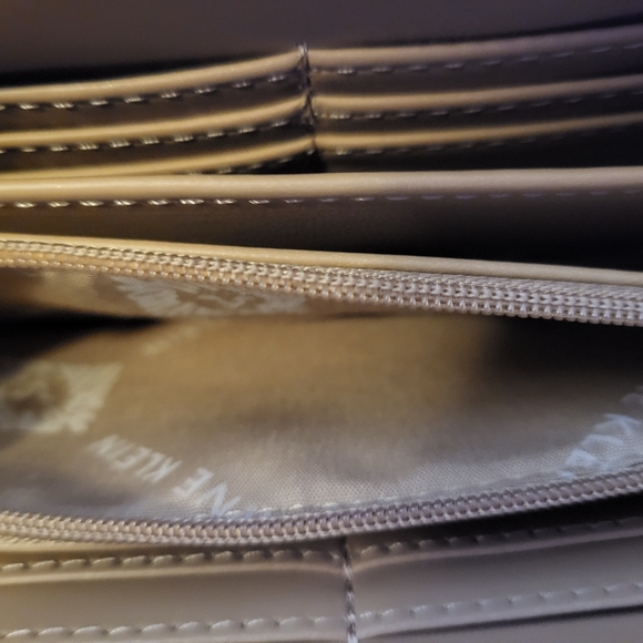 Anne Klein zip around wallet - Picture 6 of 8
